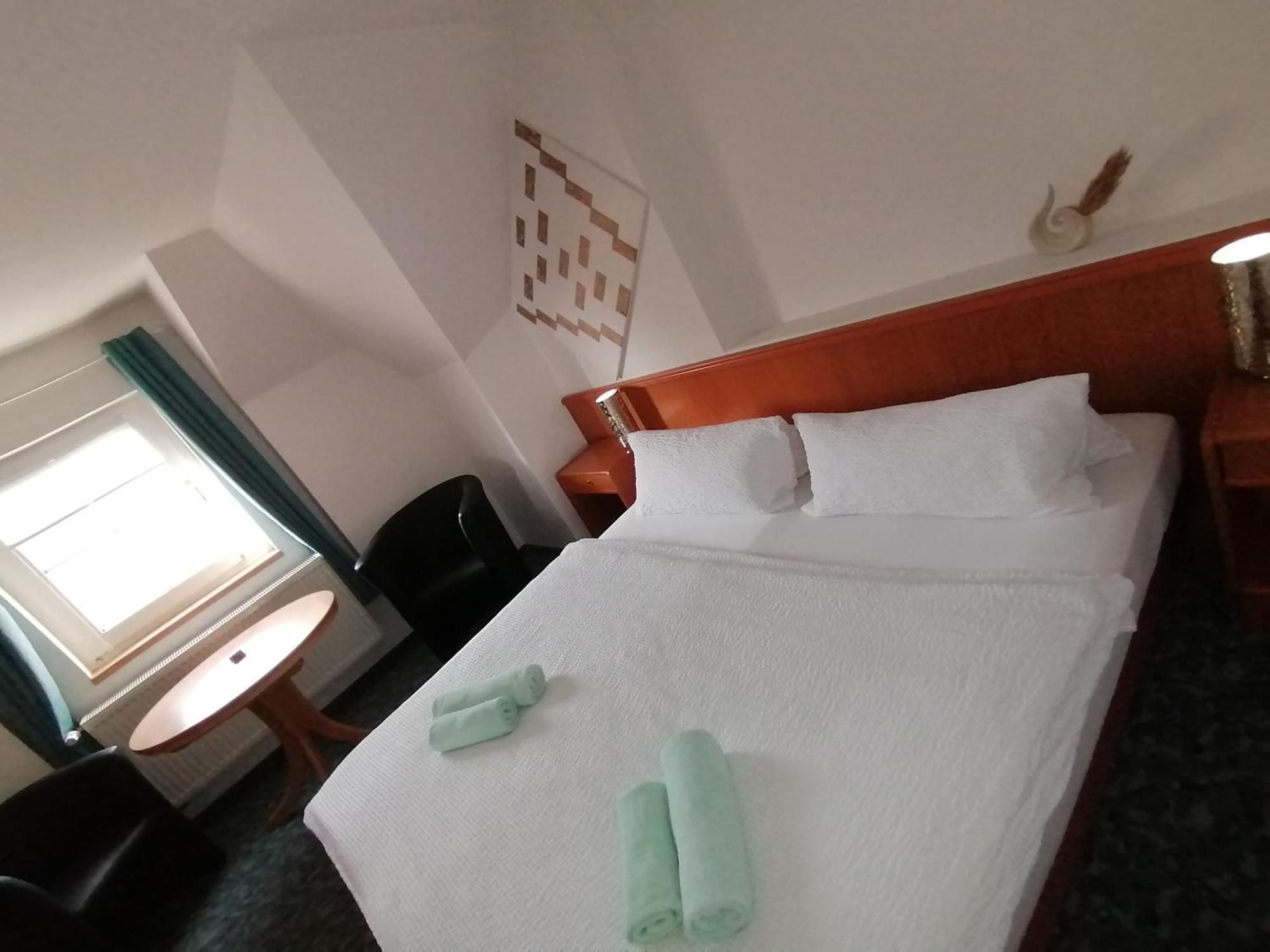 Domstadt Apartments Merseburg Esterno foto