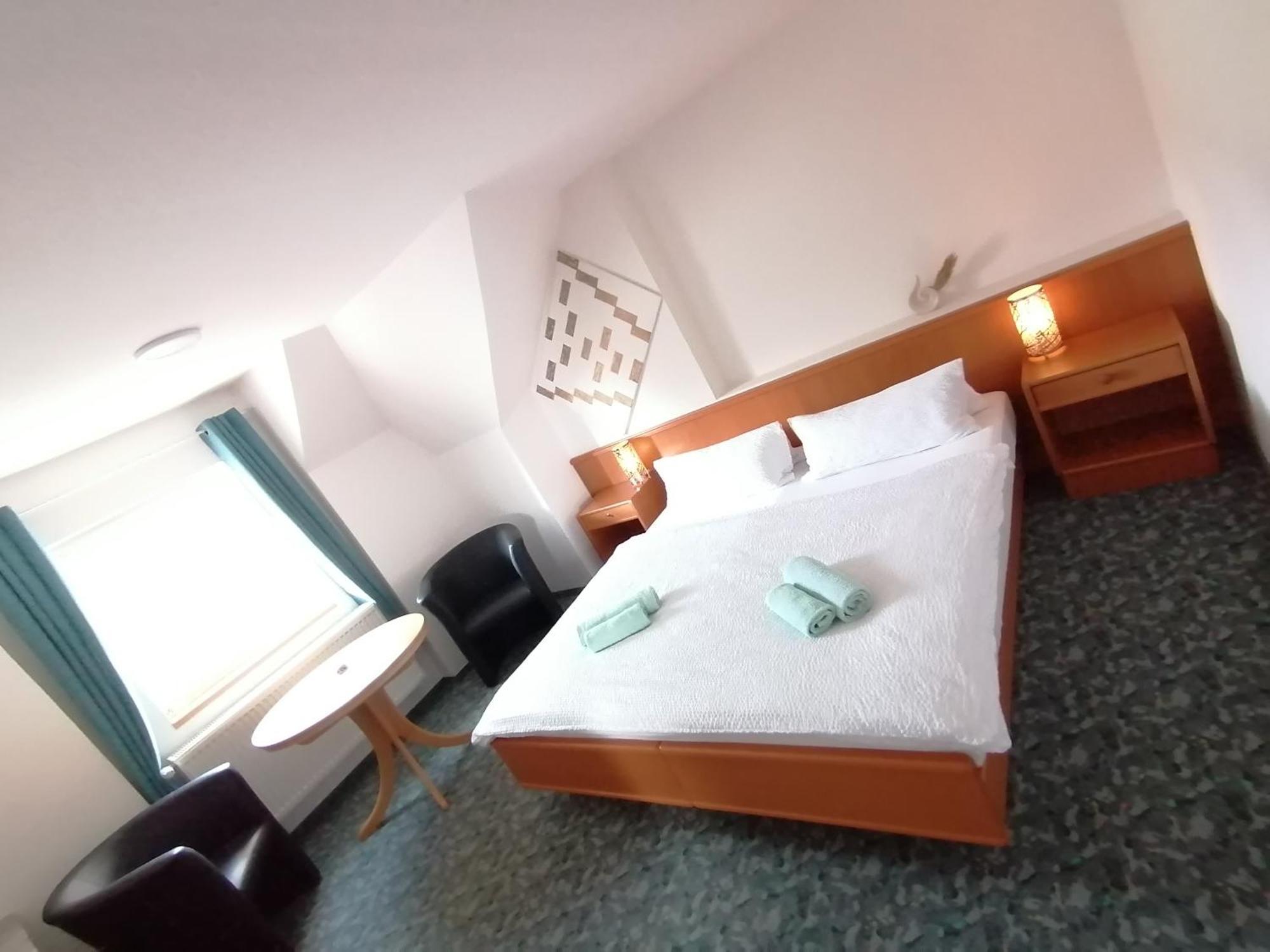 Domstadt Apartments Merseburg Esterno foto